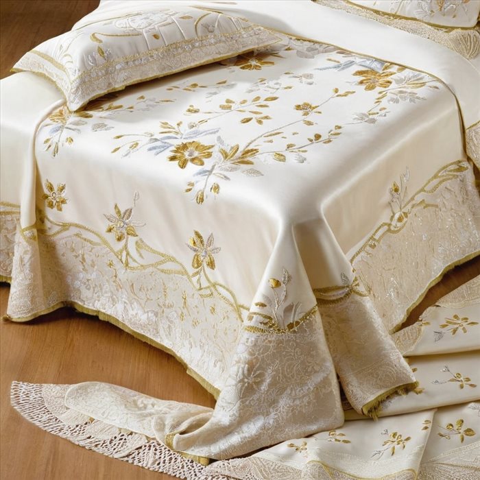 Pourquoi la taie en soie séduit de plus en plus de dormeurs